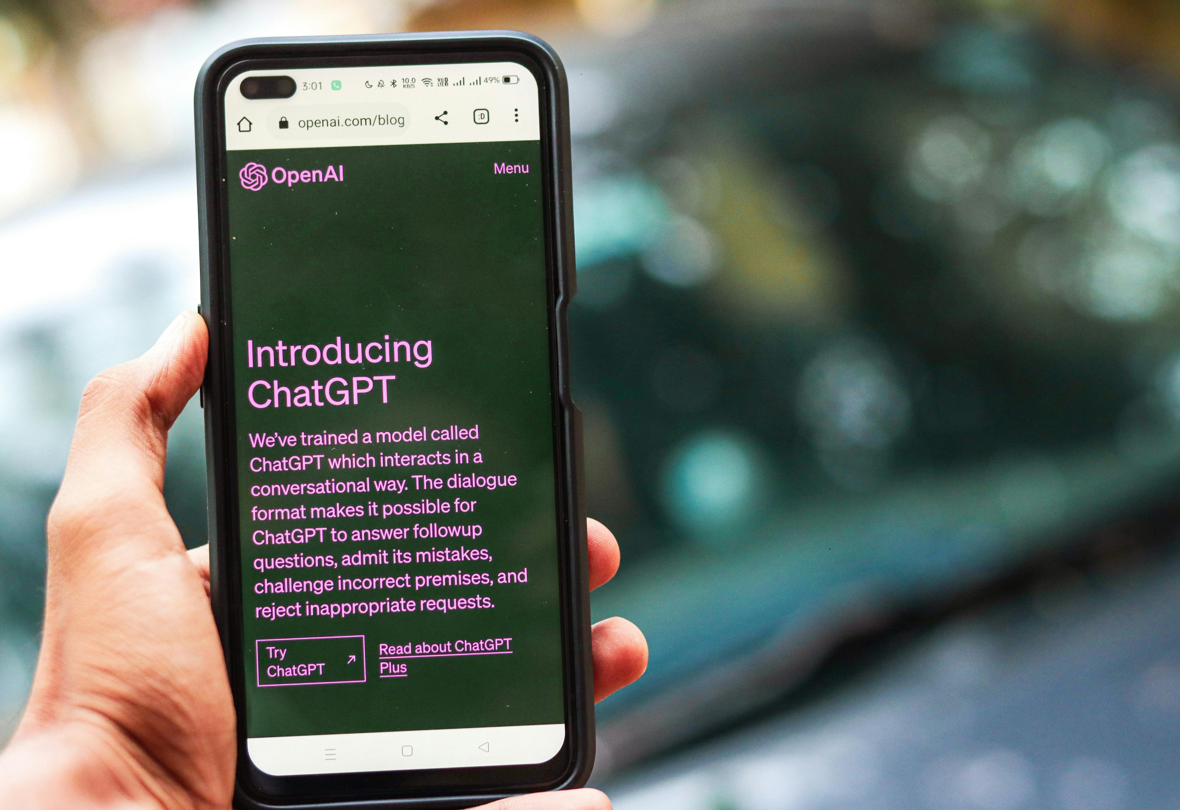 How AI Can Help You Sound Human in Community Engagement